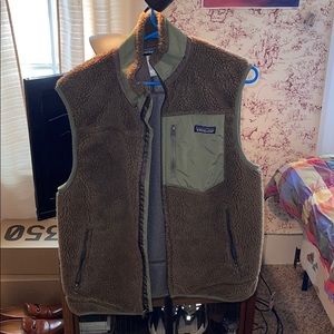 Men’s Patagonia Vest size medium